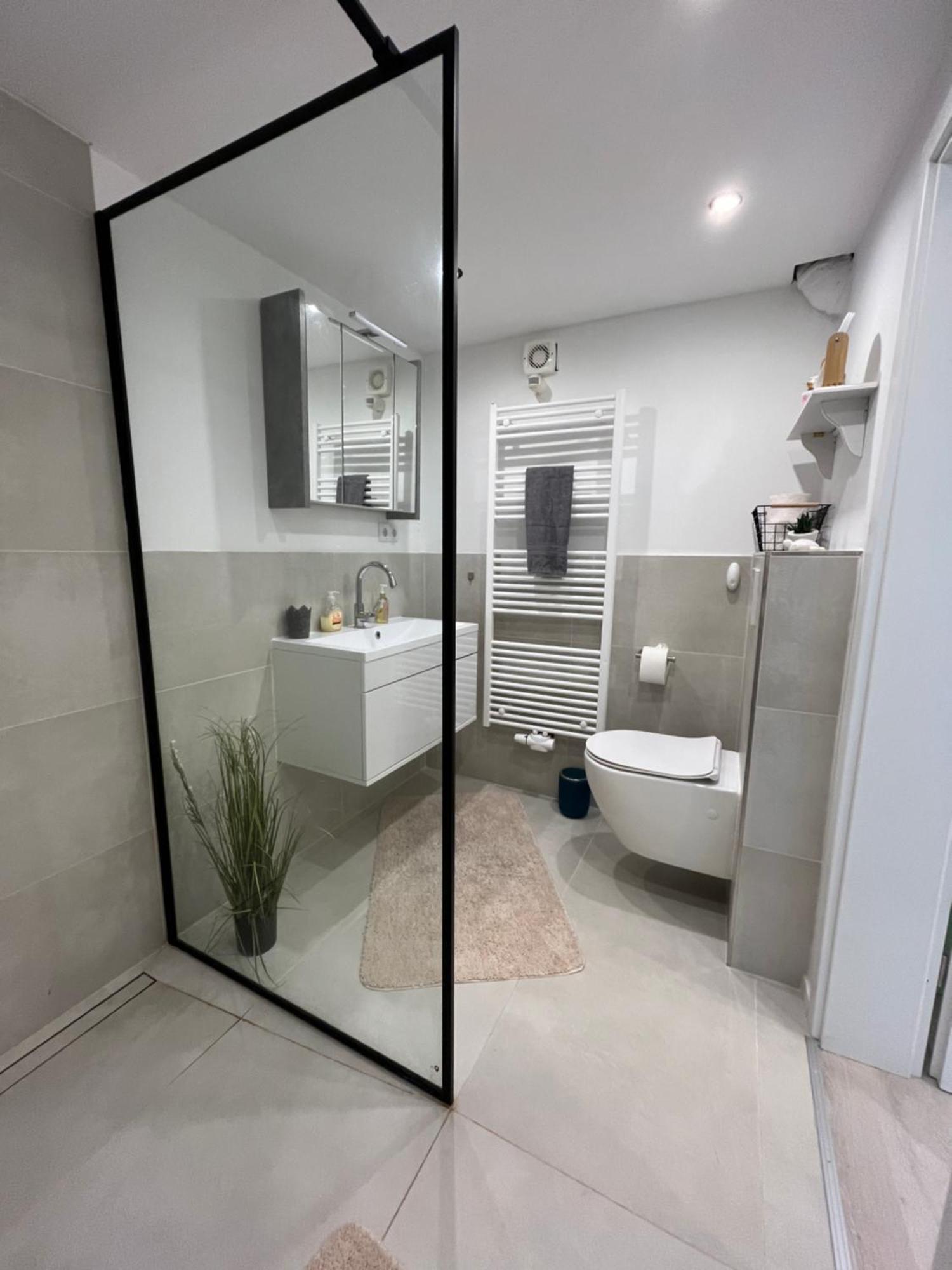 Moderne Ferienwohnung Mit Guter Ausstattung Und Self Checkin Боденвердер Екстер'єр фото